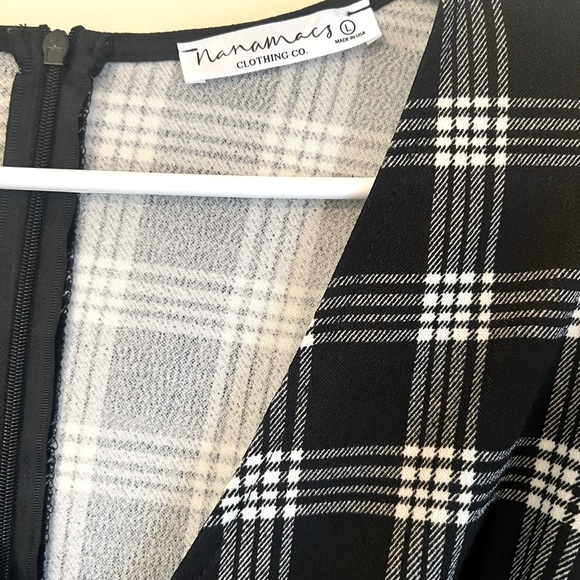 Cute little mini plaid Dress - Picture 4 of 4